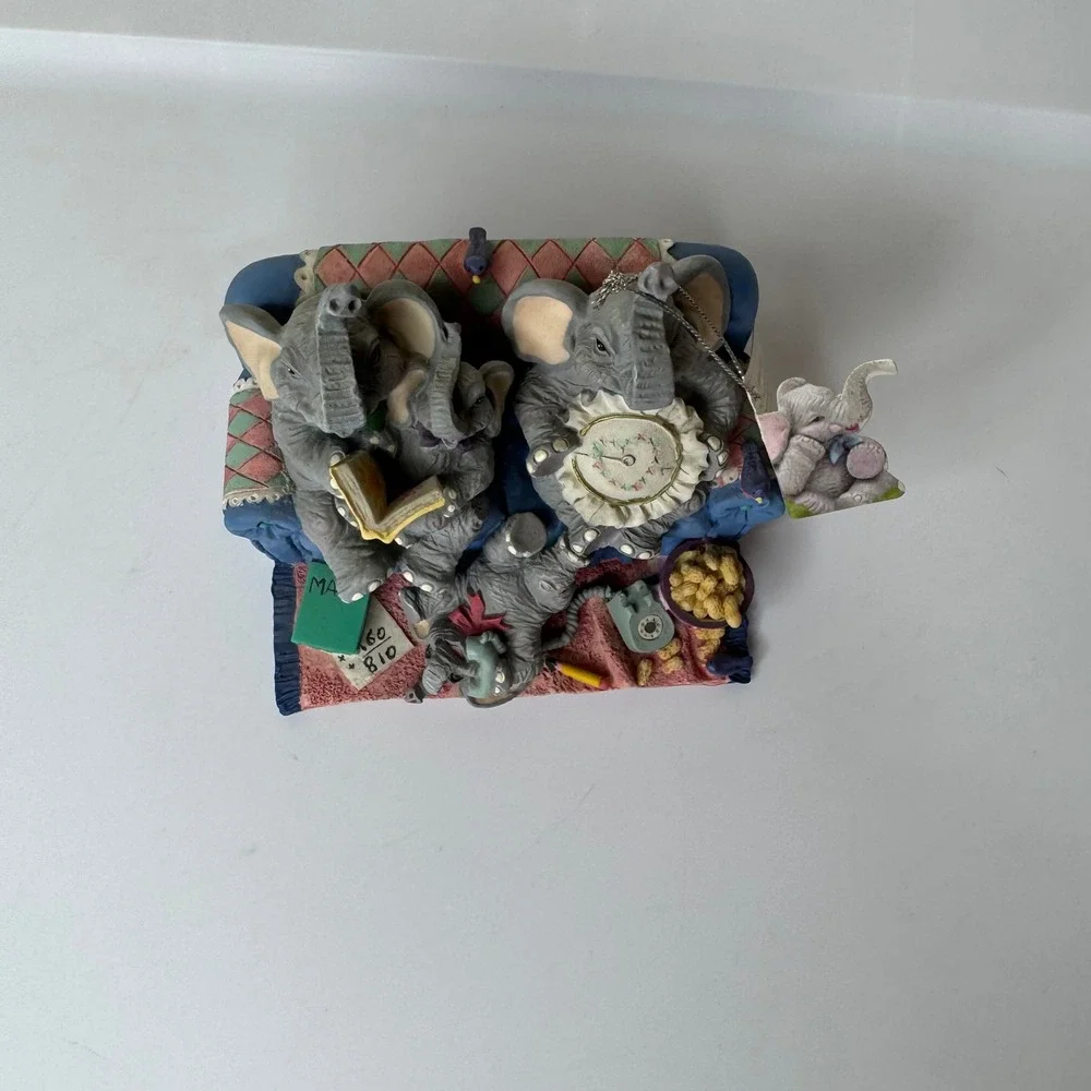 Luckyphants Elephant‎ Figurine Home Sweet Home Banberry Designs 1097